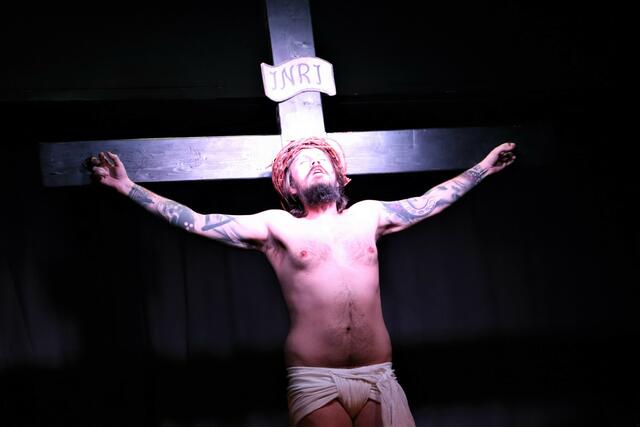 Andreas Leitner (Foto) spielt in der Doppelbesetzung mit Martin Plank Jesus von Nazareth. 