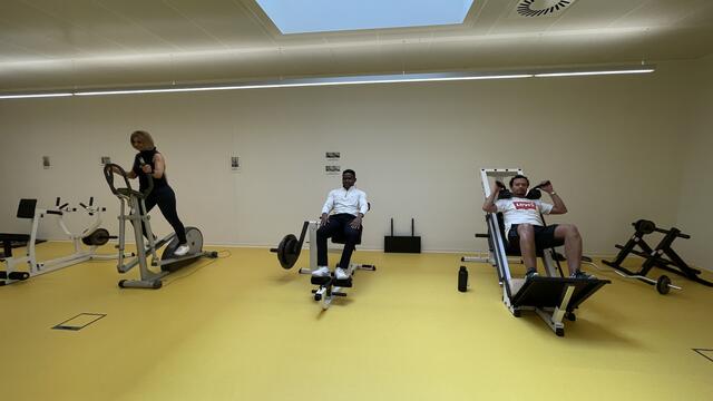 Neben den Trainings- und Unterrichtsräumen werden auch Campus auch Ruhezonen, eine Bibliothek sowie Bewegungs- und Fitness-Räume geboten | Foto: Kathrin Klemm
