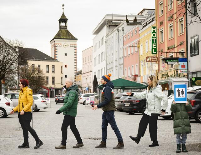 Die Grünen freuen sich über die Einigung für eine „Sommer-Fuzo“:  Petra Wimmer, Stefan Hindinger, Tom Hutchison und Sonja Pickhardt-Kröpfel (v.l.). | Foto: Grüne