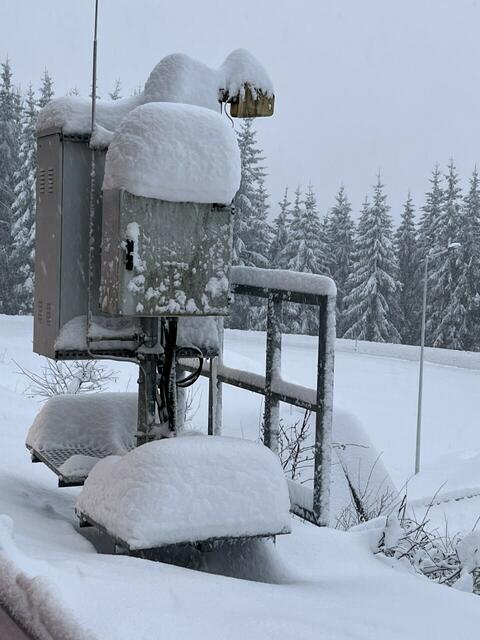 60 Zentimeter fielen am Parkplatz Herzogberg, ein Meter auf der Pack. | Foto: Bratschko