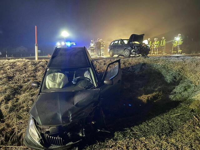 Beide Lenker wurden ins LKH Wolfsberg eingeliefert. | Foto: FF St. Andrä