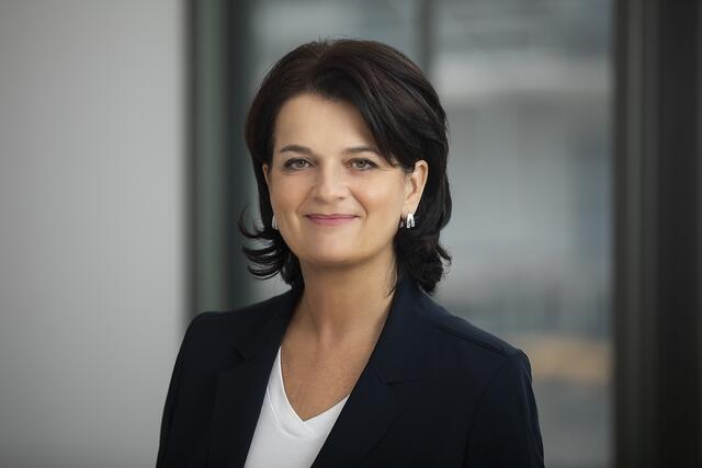 Petra Wögerbauer, Insolvenzexpertin des KSV1870 am Standort Linz. | Foto: Sabine Starmayr