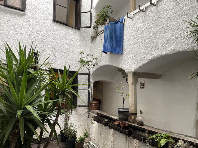 Ein Geheimtipp unter den Innenhöfen versteckt sich hinter dem Restaurant "muto". | Foto: BRS/Püringer