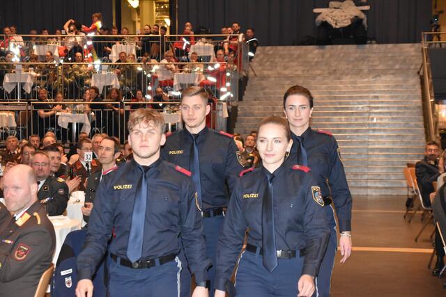 Vier Polizeischüler die in der Polizeischule Absam in Ausbildung sind. 