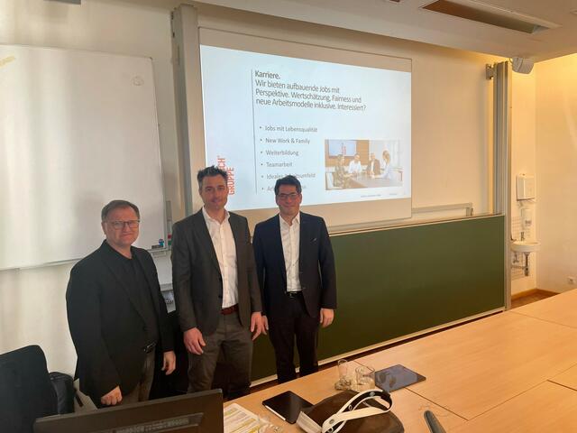 Wissentransfer von der Praxis in die Hochschule; am Bild v.l.n.r.: Helmut Rainer-Marinello (Kollitsch Architektur) Christoph König (Kollitsch Immobilie) und Turadj Zarinfar (FH Kärnten)