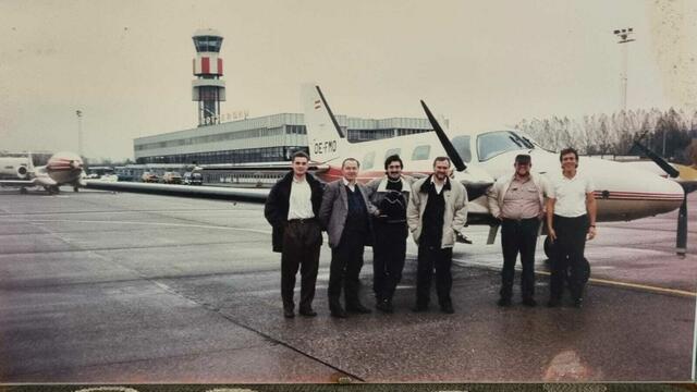 Fredi (2. v. l.) war als Copilot mit seinen Kollegen auf unzähligen Dienstreisen. | Foto: Foto: Csismazia