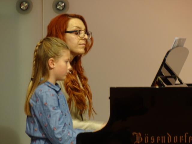 Valerie Bramberger mit Tata Asatiani-Aigner | Foto: Simon Glösl