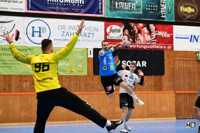 Martin Breg im Anflug auf das Ferlach-Tor. | Foto: Bernd Haider