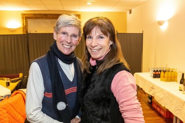 Die Eiskunstlauf-Legenden Trixi Schuba (li.)(Olympiasiegerin) und Claudia Kristofics-Binder (Europameisterin). | Foto: Markus Spitzauer