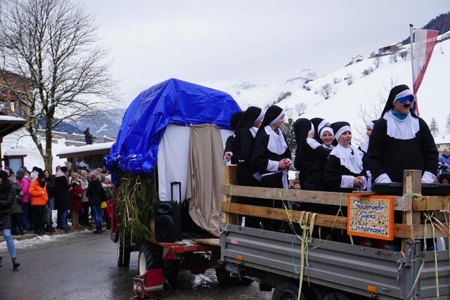 Junge Kirchenchor Orchester von Navis  | Foto: Pfurtscheller 