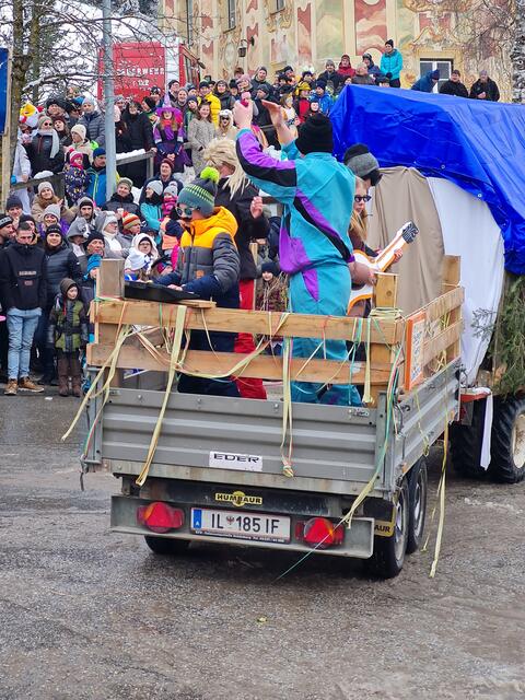 Die Naviser Schilehrer .....So richtig beim Après-Ski. | Foto: Pfurtscheller 
