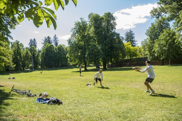 ie Grazerinnen und Grazer wissen ihren Stadtpark zu schätzen und nutzen die gepflegte "grüne Insel" mitten in der Stadt zu allen Jahreszeiten. | Foto: Stadt Graz/Fischer