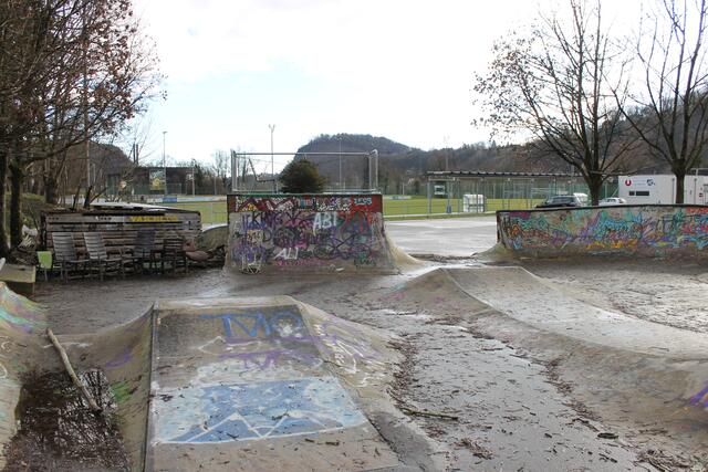 Die Erneuerung des Skaterparks in Puchenau will Bürgermeister Fritz Geyrhofer trotz Minus im Finanzhaushalt durchboxen. | Foto: Gernot Fohler