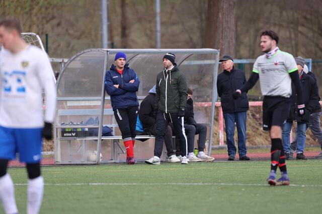 Der neue sportliche Leiter: Thomas Stifter (r.) ist dabei, die sportliche Struktur neu zu ordnen. | Foto: Reischl (alle)