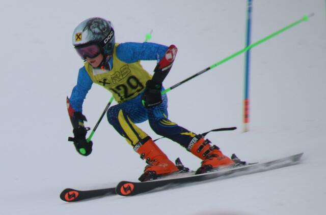 Die jungen Ski-Rennläufer gaben am Grafenwiesenlift in Tauplitz ordentlich Gas. | Foto: KK