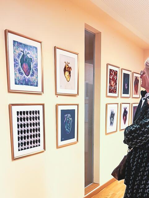Bei der Vernissage zur Ausstellung von Josef Maier, am 27. Jänner 2023, ins "Jufa Hotel Lungau" in St. Michael. | Foto: (c) Josef Maier