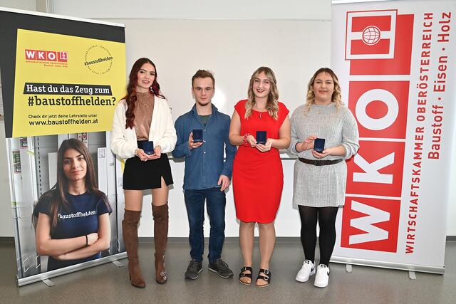 Annamarie Leitner, Samuel Felleitner, Lena Anusic, Lea Riedl (von links). | Foto: WKOÖ