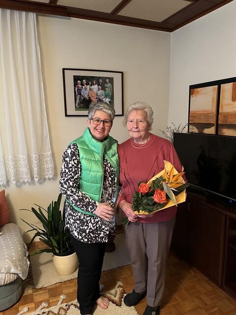 Bürgermeisterin Ulrike Kitzinger und Frau Gerlinde Ilona Piribauer | Foto: Gemeinde Sigleß