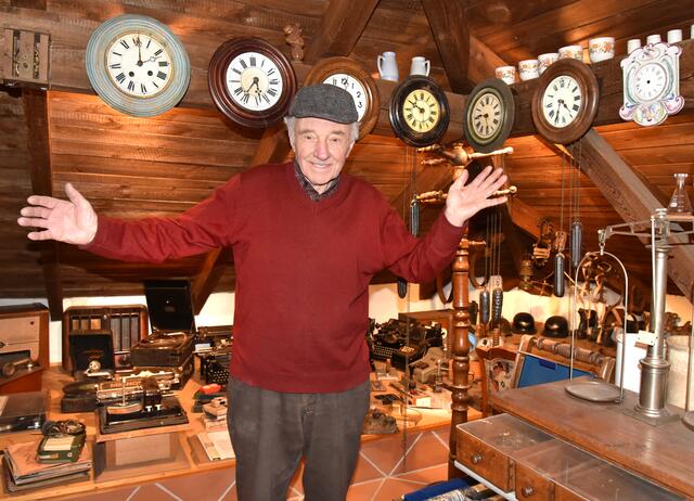 Sammler Leopold Reinberger in seinem Reich | Foto: Herbert Schleich
