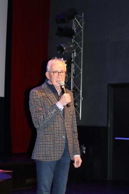 Nahm die Begrüßung vor: Bürgermeister Herbert Mayer.  | Foto: Elisabeth Zangerl 