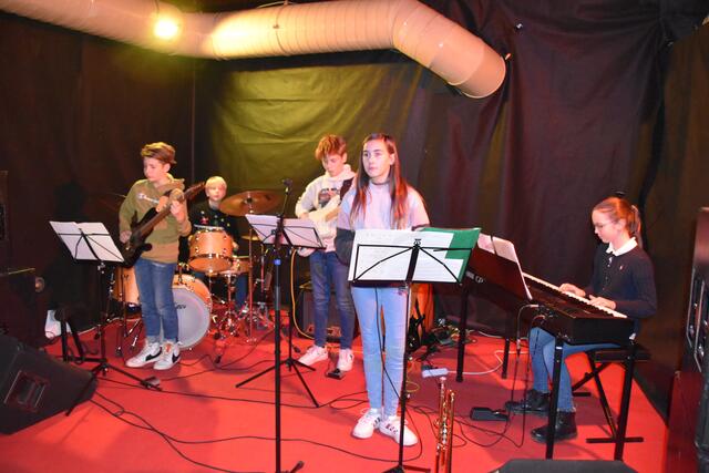 Musikschulbands bekommen bei den StadtMacherInnen immer wieder Gelegenheit, ihr Talent auf der Bühne unter Beweis zu stellen. | Foto: Privat