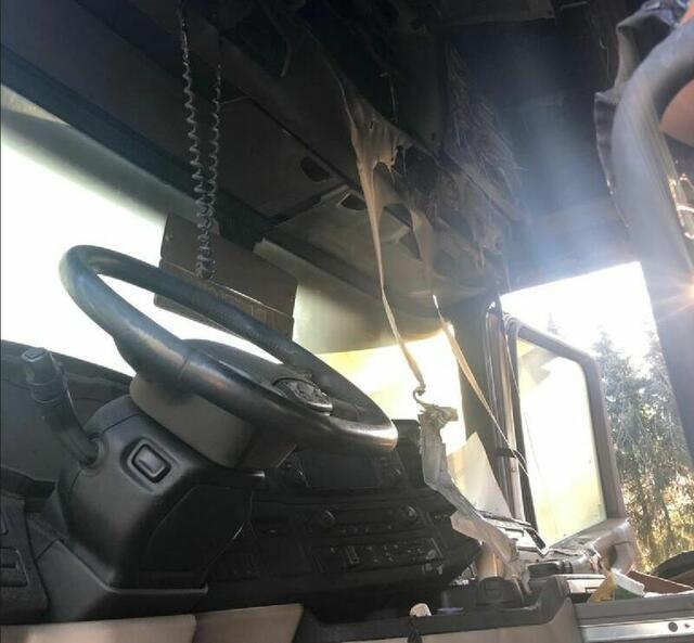 Brand unter dem Beifahrersitz. | Foto: FF Kuchl