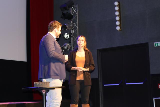 Kathrin Huber von Landeck TV war diejenige, die die Interviews geführt und geschnitten hat.  | Foto: Elisabeth Zangerl 