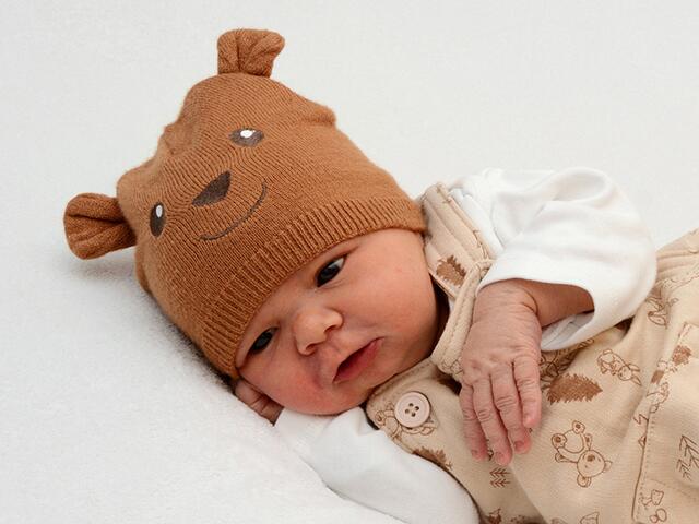 Jonas
Eltern: Stefanie Kamper &amp; Sebastian Fresner, Spielberg. Geb.-Dat.: 28. 1., 01:16 Uhr; Gewicht: 3.640 g; Größe: 52 cm. | Foto: BabySmile