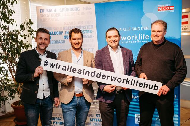 Mario Pramberger (worklifehub), Unternehmer Kurt  Bernegger, worklifehub-Sprecher Rene Haidlmair und Klaus Waselmayr, Geschäftsführer der Piesslinger GmbH (v.li.). | Foto: Thomas Brunner photography