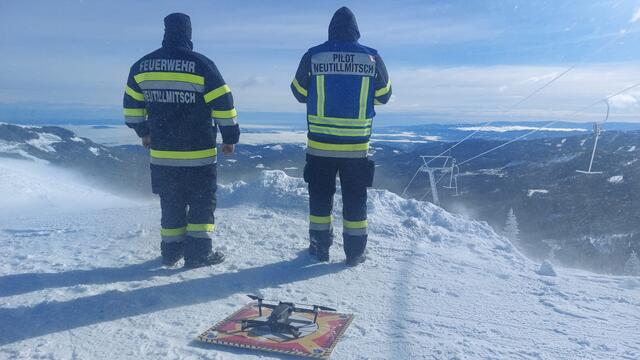 Bei der großangelegten Suchaktion im Bereich Weinebene war das Drohnenteam der Feuerwehr Neutillmitsch mit fünf Mann und zwei Drohnen dabei.  | Foto: FF Neutillmitsch