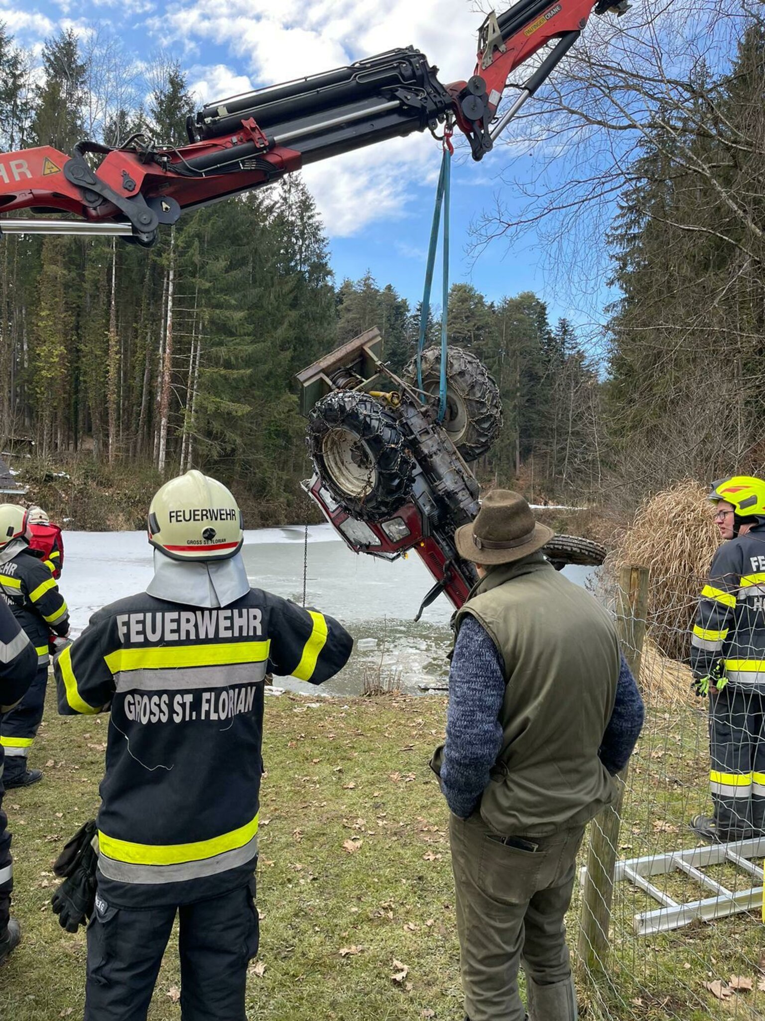Freiwillige Feuerwehr Traktor aus Teich in Hollenegg