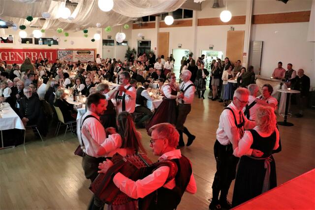 Erstmals veranstalte die Ortsgruppe Fernitz-Mellach einen Bauernbundball. | Foto: Edith Ertl