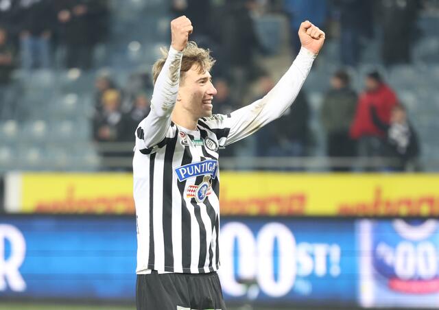 David Affengruber jubelt über seinen Lucky Punch in der Nachspielzeit. | Foto: GEPA Pictures