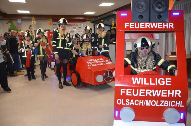 Die originellste Kostümierung bot die "Willige Feuerwehr Olsach-Molzbichl"