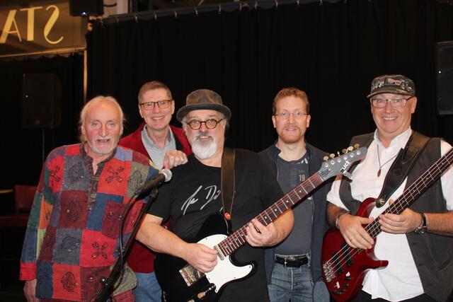 Fred Kager, Franz Seiser, Joe Ditty, Rainer Scherz und Harry Hofer spielten Blues vom Feinsten
