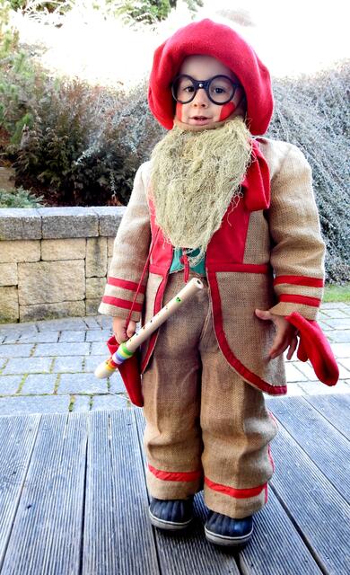 Paul - der Enkel des Hauses - mit 3 Jahren fiebert er seit Monaten dieser Fasnacht entgegen. 