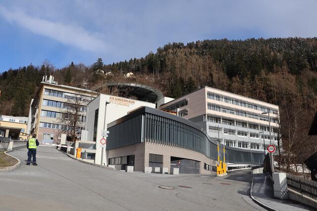 Das Krankenhaus St. Vinzenz in Zams. | Foto: Carolin Siegele