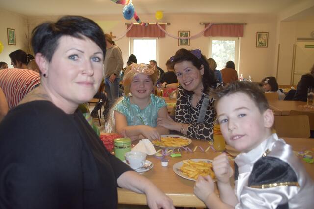 Mia und Kerstin Roseneder, Marina und Nico Müller