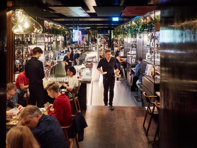 Im Lokal gibt es viele gemütliche Ecken und Winkel.  | Foto: G. Wasserbauer