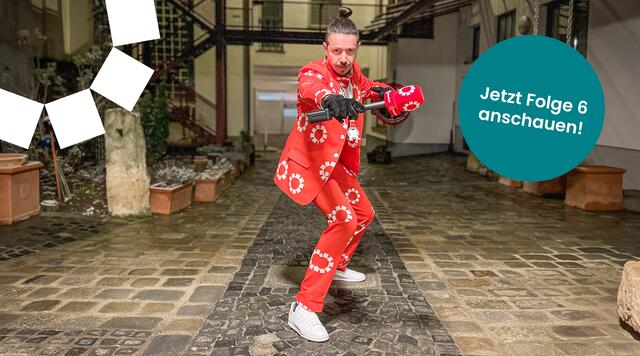 Mit Mikrofon, Anzug und seiner speziellen Art mischt sich Marcus ab sofort in die Event-Szene des Burgenlandes.