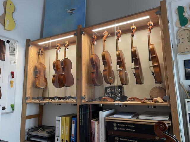 Viele musische Schätze.  | Foto: Miriam Al Kafur