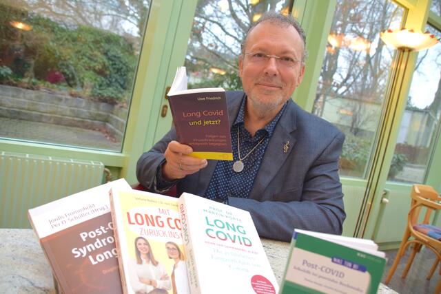 Im Sommer 2021 riss eine Covid-Erkrankung Wolf Frank aus dem normalen Leben, jetzt kämpft er sich zurück und will anderen dabei helfen. | Foto: Sandra Schütz