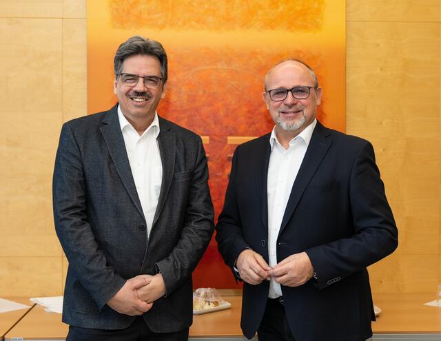 Ernst Fartek und Franz Lienhart beim Bilanz-Pressegespräch im LKH Deutschlandsberg. | Foto: Rimovetz