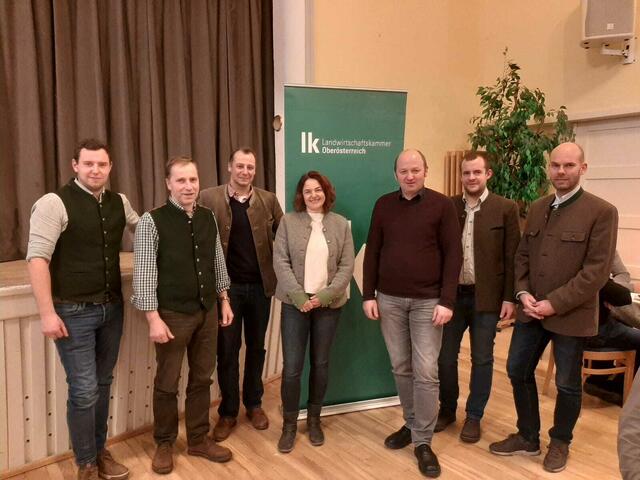 Matthias Pamminger, Franz Humpl, Wolf-Dietrich Schlemper, Sabine Sieberer, Andreas Ehrenhuber, Thomas Noll und Christoph Glitzner (v.li.). | Foto: BBK Kirchdorf Steyr