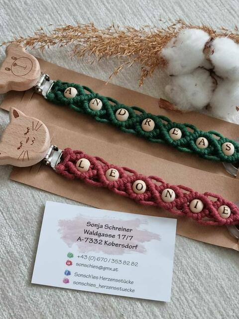 Personalisierte Schnullerketten in den schönsten Farben! | Foto: Sonja Schreiner