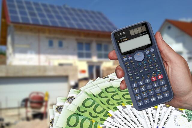 Potenzielle Häuslbauerinnen und -bauer können bald aufatmen: Ab 1. April sollen die aktuellen Kreditvergaberichtlinien so angepasst werden, dass wieder eine Zwischenfinanzierung aus den Erlösen einer bestehenden Immobilie möglich ist.  | Foto: Pixabay