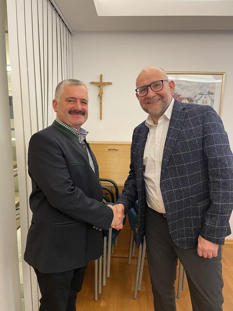 Gasterns neuer Vize-Bürgermeister Franz Winkelbauer (l.) mit Bürgermeister Roland Datler | Foto: Daniel Schmidt