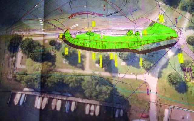 Die Grafik zeigt in einer Draufsicht die Umgestaltung der Badebucht und im Querschnitt den Uferaufbau, wie ihn der Naturschutz verlangt - mit Kies im Wasser, Humus, einzelnen Sträuchern und Wiese. | Foto: Ingenieurbüro DI Günter Humer