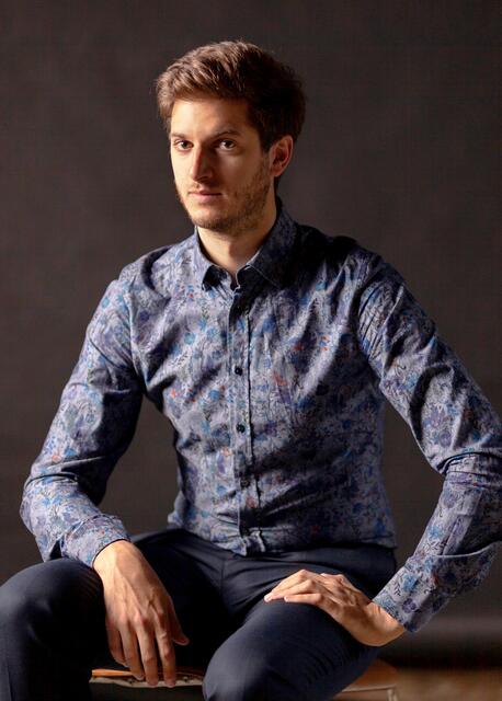 Alexander Gergelyfi ist am 21. März im Mittleren Saal im Brucknerhaus Linz mit fünf verschiedenen Tasteninstrumenten zu hören. | Foto: Maria Otter_PresseKleiner