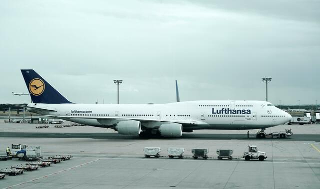 Seit den Morgenstunden waren die Computersysteme unter anderem für das Boarding nicht mehr betriebsbereit. Alle Abflüge ab Frankfurt wurden bis zunächst 15 Uhr gestrichen.  | Foto: Nick Herasimenka/Unsplash